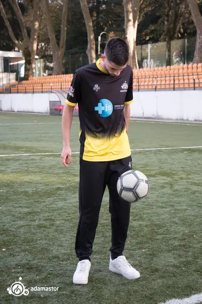 Retrato de um participante com bola — equipa de Viseu, 2019.