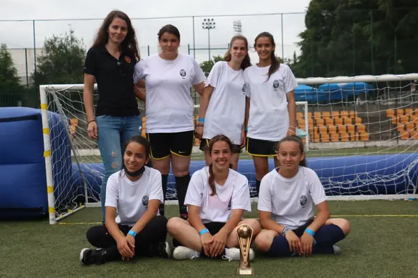 Equipa feminina no Torneio Distrital de Futebol de Rua de Viseu 2021.