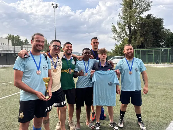 Participantes com o troféu. Distrital de Viseu, 2025.