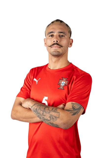 Júlio Netto com o equipamento de Portugal.